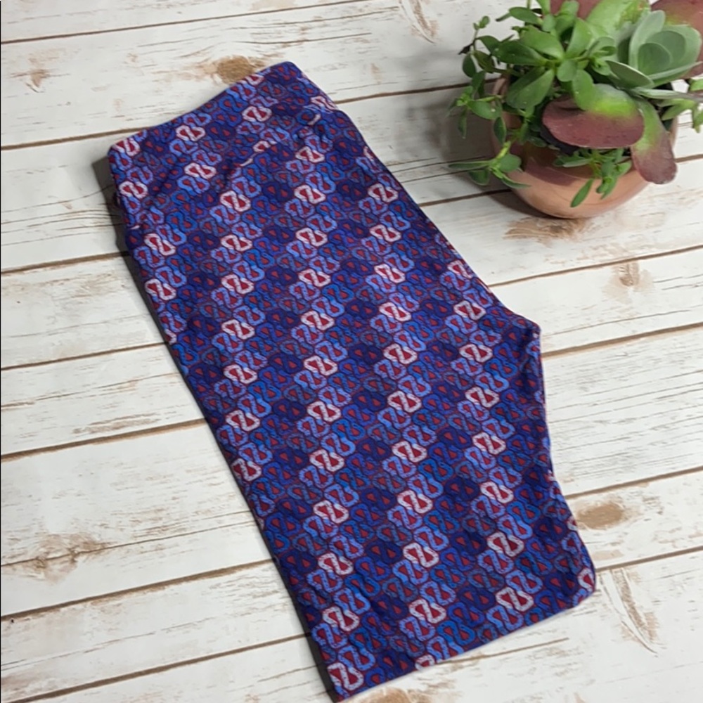 NEW LuLaRoe Tall and Curvy Leggings Blue and Red
